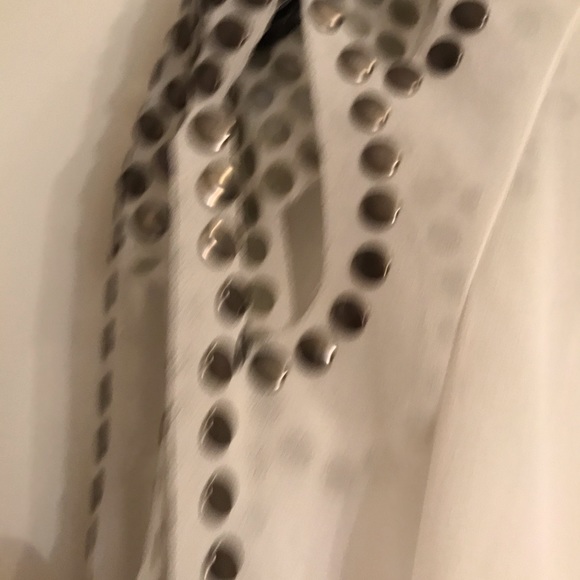 Women’s blouse - Picture 1 of 3